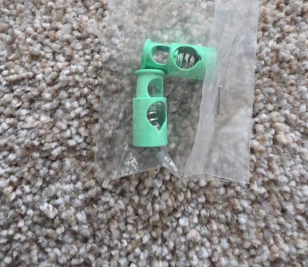 Green Men's Accessory - Picture 3 of 4